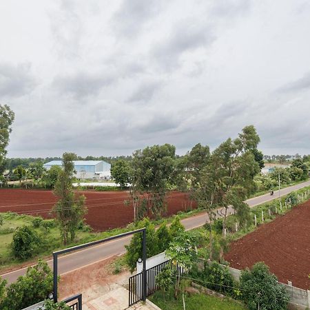 Celestial Sapphire Villa Pvt Pool Veg Food 4Bhk Dod Ballāpur 外观 照片