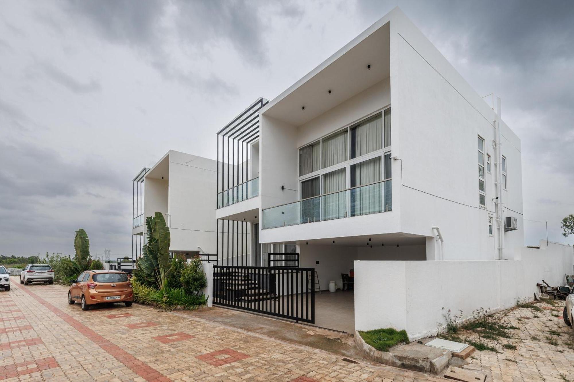 Celestial Sapphire Villa Pvt Pool Veg Food 4Bhk Dod Ballāpur 外观 照片