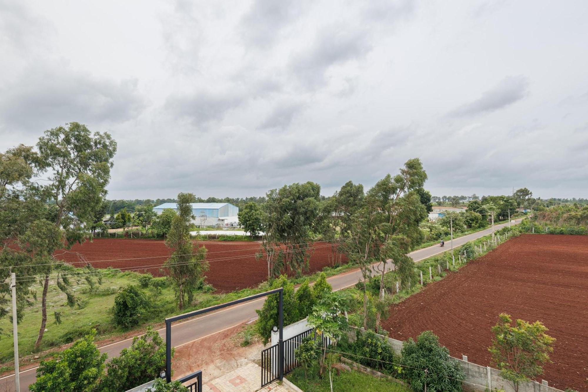 Celestial Sapphire Villa Pvt Pool Veg Food 4Bhk Dod Ballāpur 外观 照片