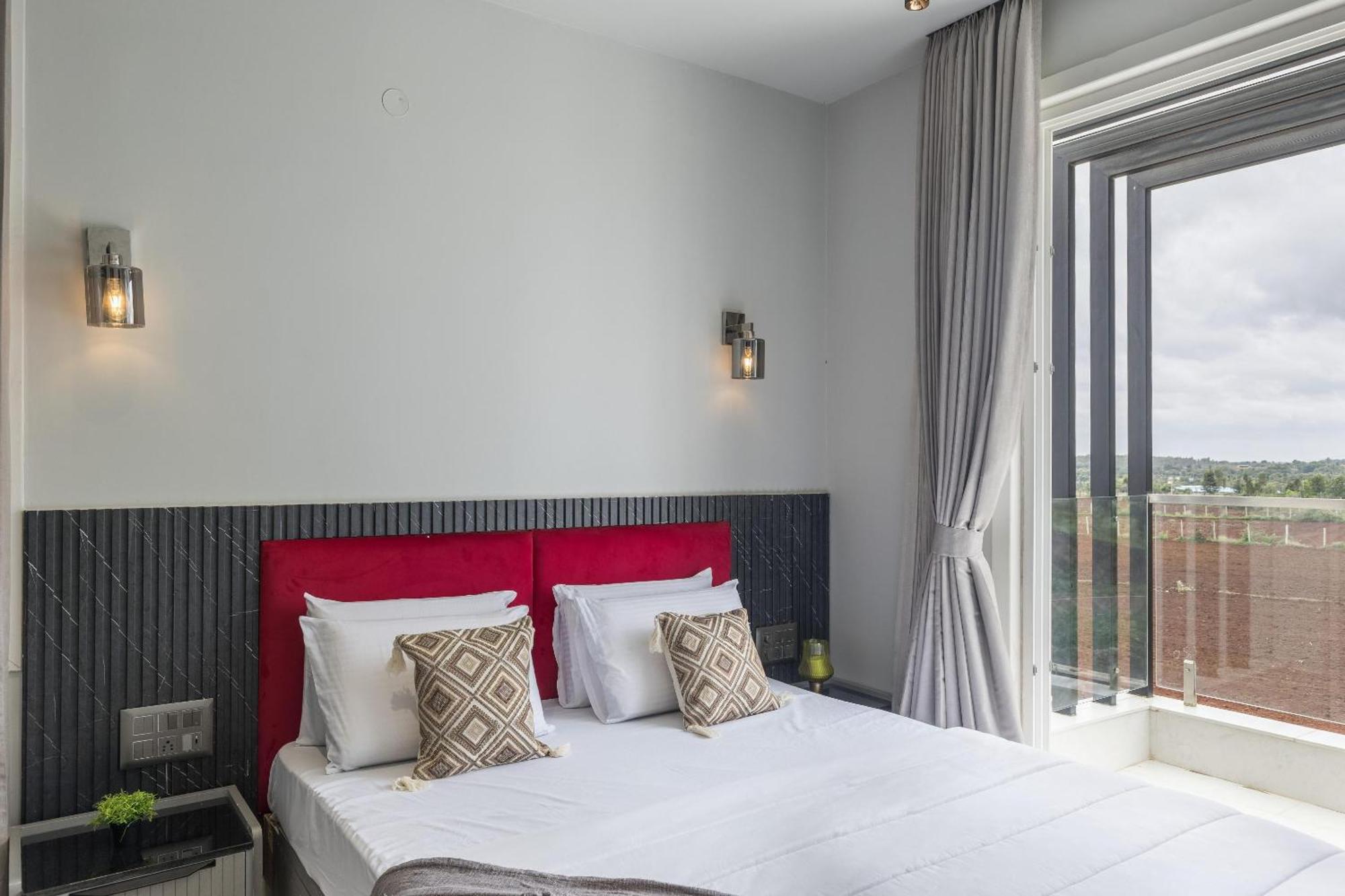 Celestial Sapphire Villa Pvt Pool Veg Food 4Bhk Dod Ballāpur 外观 照片