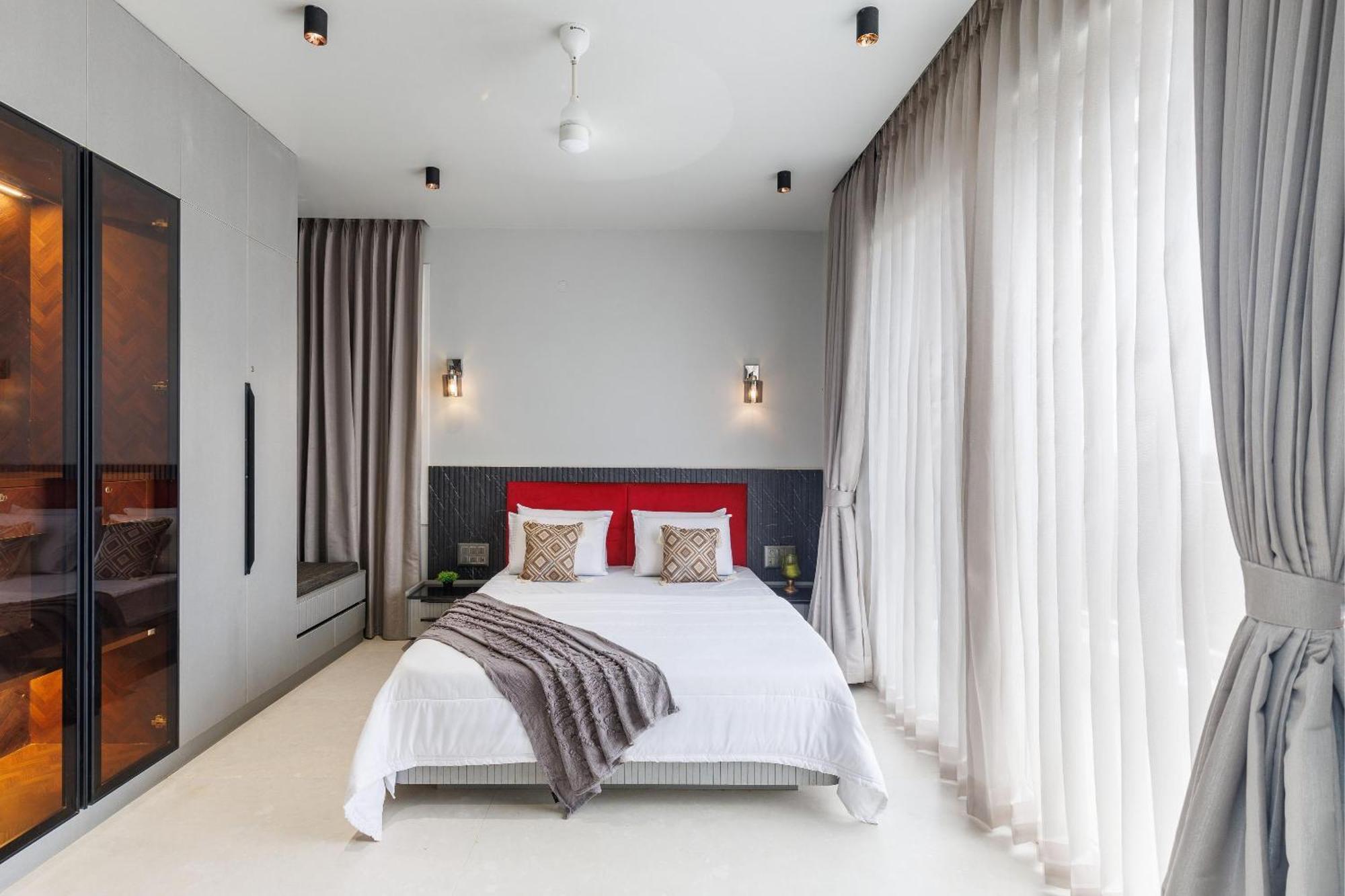 Celestial Sapphire Villa Pvt Pool Veg Food 4Bhk Dod Ballāpur 外观 照片