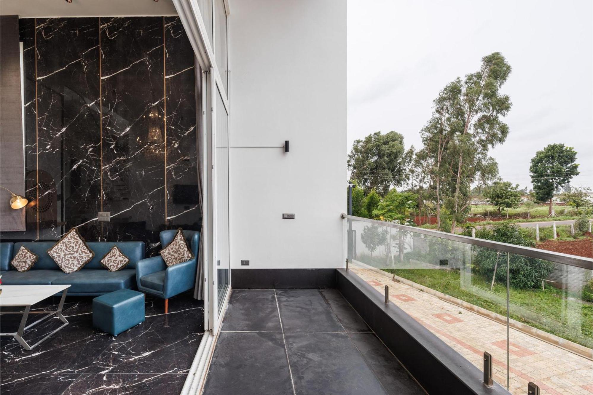 Celestial Sapphire Villa Pvt Pool Veg Food 4Bhk Dod Ballāpur 外观 照片